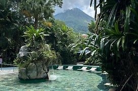 Paradise Hot Springs