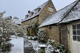 Guiting Guest House