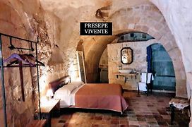 Cave Rooms Sassi