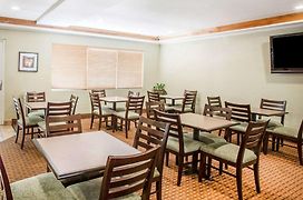 Quality Inn & Suites Denver International Airport