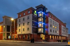 Holiday Inn Express Stevenage, An Ihg Hotel