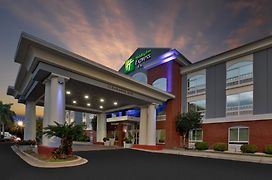 Holiday Inn Express Hotel & Suites - Sumter, An Ihg Hotel