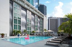 Courtyard Miami Downtown Brickell Area