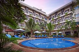 Angkor Holiday Hotel