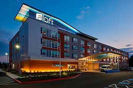 Aloft Cleveland Airport