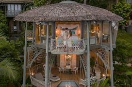 Treehouse Villas - Adults Only