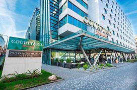 Courtyard By Marriott Prague City