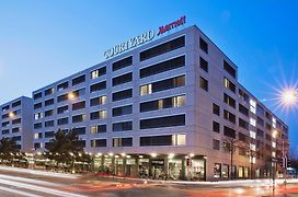 Courtyard By Marriott Zurich North