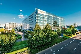 Courtyard By Marriott Prague Airport