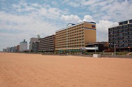 Fairfield Inn & Suites By Marriott Virginia Beach Oceanfront