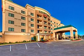 Courtyard By Marriott Midland