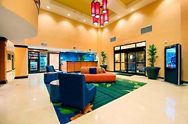 Fairfield Inn & Suites By Marriott Charleston Airport/Convention Center