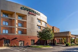 Courtyard By Marriott Lexington Keeneland/Airport