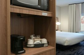 Fairfield By Marriott Inn & Suites Dallas East