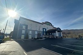 Holiday Inn Express & Suites Caryville, An Ihg Hotel