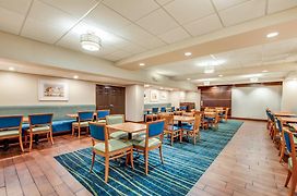 Country Inn & Suites By Radisson, Virginia Beach Oceanfront , Va