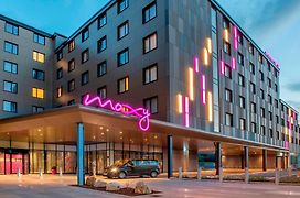 Moxy London Heathrow Airport