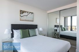 Melbourne Private Apartments - Collins Wharf Waterfront, Docklands