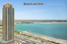 Wyndham Grand Doha West Bay Beach