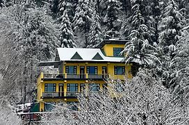 The Hosteller Kasol