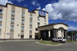 Pomeroy Inn And Suites Chetwynd