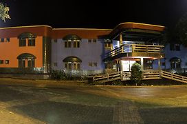 Acapu Hotel