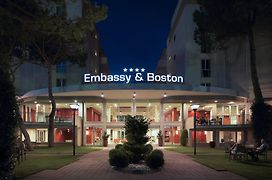 Hotel Embassy & Boston