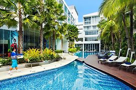 Hotel Baraquda Heeton Pattaya By Compass Hospitality