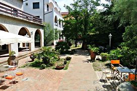 Hotel Villa Furia
