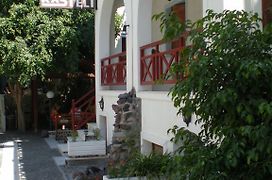 Villa Kasteli Perissa  Exterior photo
