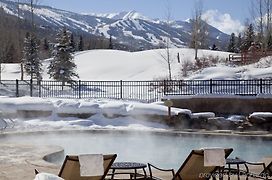 Villas At Snowmass Club