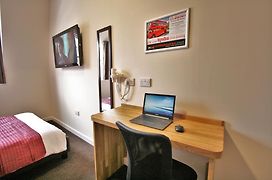 Central Hotel Gloucester By Roomsbooked