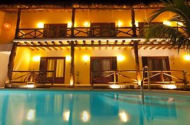 Casa Iguana Holbox - Beachfront Hotel