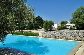 Masseria Trulli E Vigne