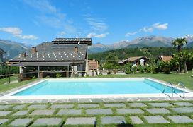 Villa La Corte With Amazing Pool And Garden