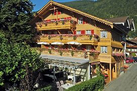Alpenblick Hotel & Restaurant Wilderswil By Interlaken