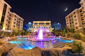 Grand Ozgul Thermal Holiday Village