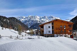 Boutique Hotel Nives - Luxury & Design In The Dolomites