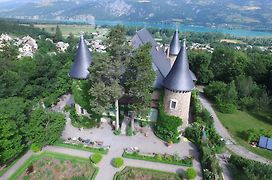 Chateau De Picomtal