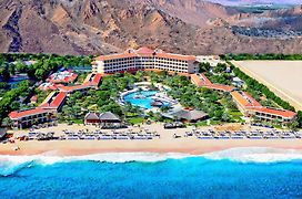 Fujairah Rotana Resort&Spa - Al Aqah Beach