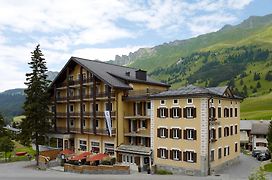 Hotel Alpina Parpan