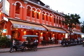 Viva Hotel Siem Reap Exterior photo