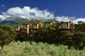 Hapuku Lodge & Tree Houses