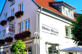 Hotel Müller Café&Wein - Mondholzhotel