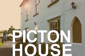 Picton-House