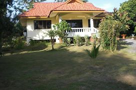 House Of Garden Villa Chiang Rai Exterior photo