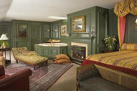 Hydrangea House Inn Newport Room photo