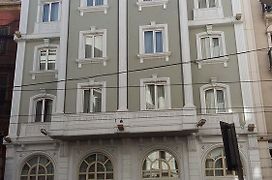 Seres Hotel Old City