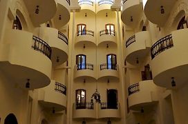 Al Hambra Hotel