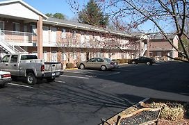 Affordable Suites Statesville
